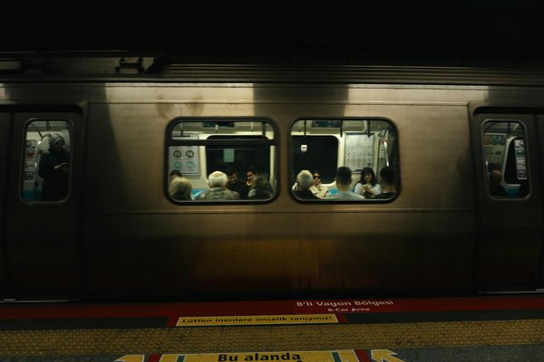 Découvrez les Raisons et Stratégies pour Investir dans l'Art: Un Guide Complet et Inspirant